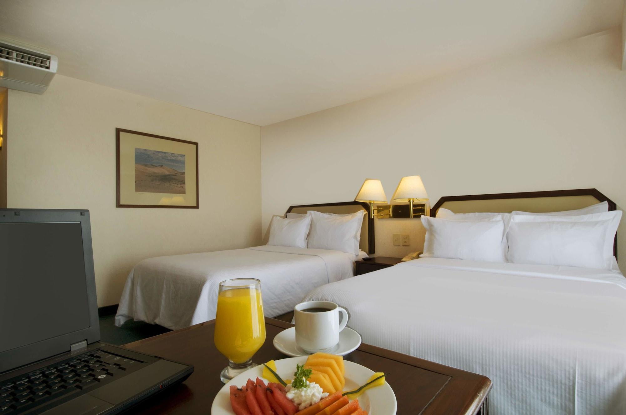 Fiesta Inn Mexicali Phòng bức ảnh